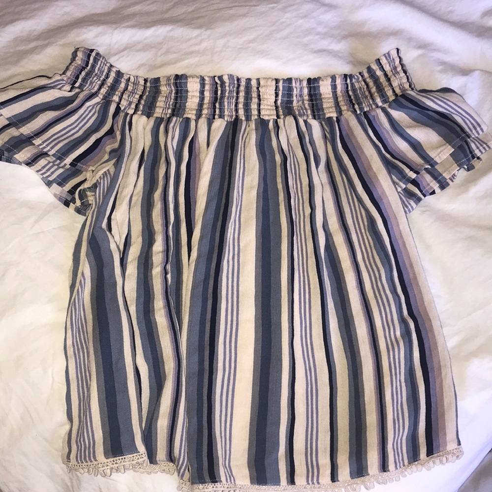 Medium off the shoulder spring blouse ✨☀️🍉